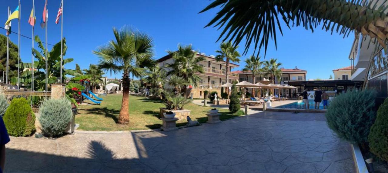 Halkidiki Greek Pride Ηotel And Apartments Skála Foúrkas Eksteriør bilde